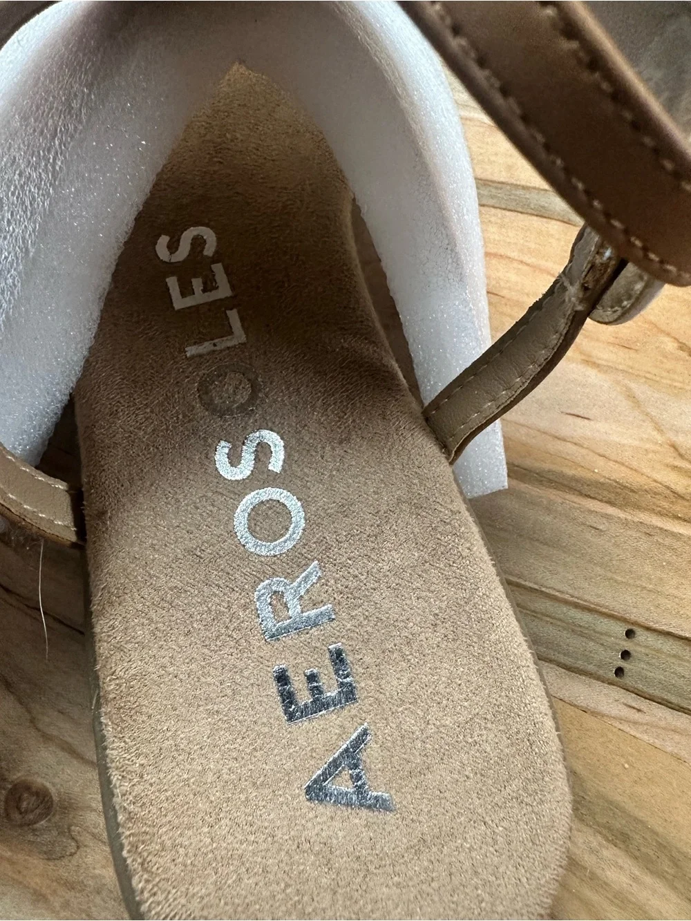 AEROSOLES White and Tan Thong Sandals